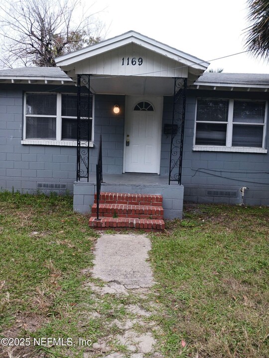 1169 W 26th St in Jacksonville, FL - Building Photo