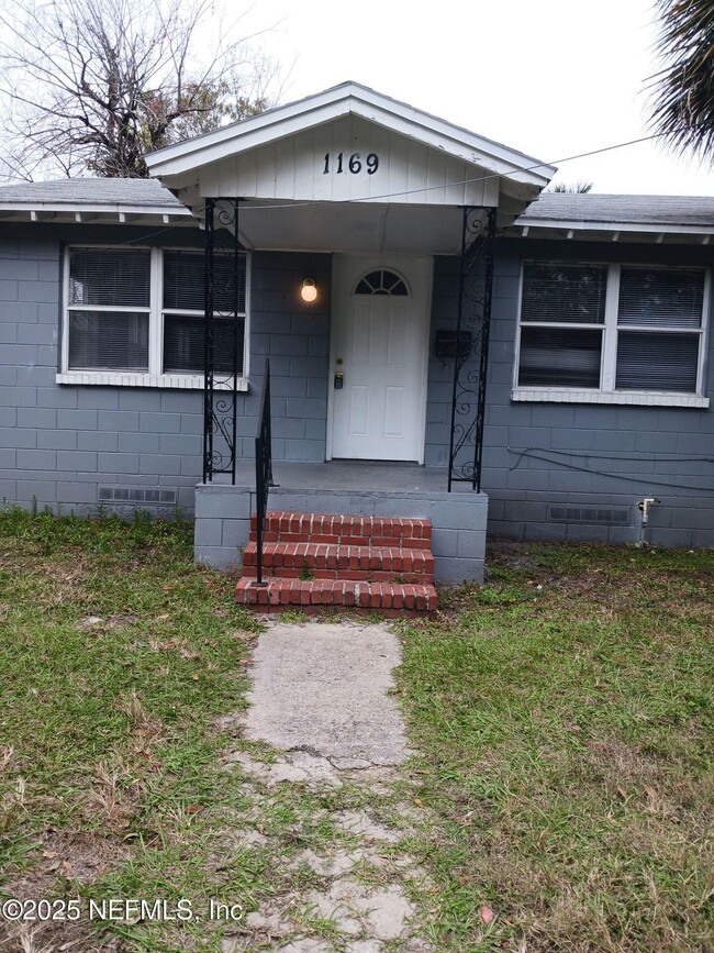 property at 1169 W 26th St