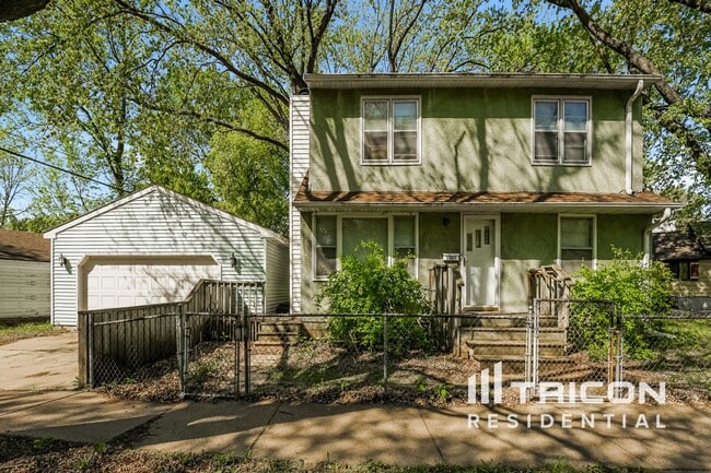 property at 1085 N Hancock St