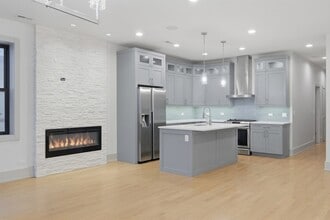 4226 S Ellis Ave in Chicago, IL - Foto de edificio - Building Photo