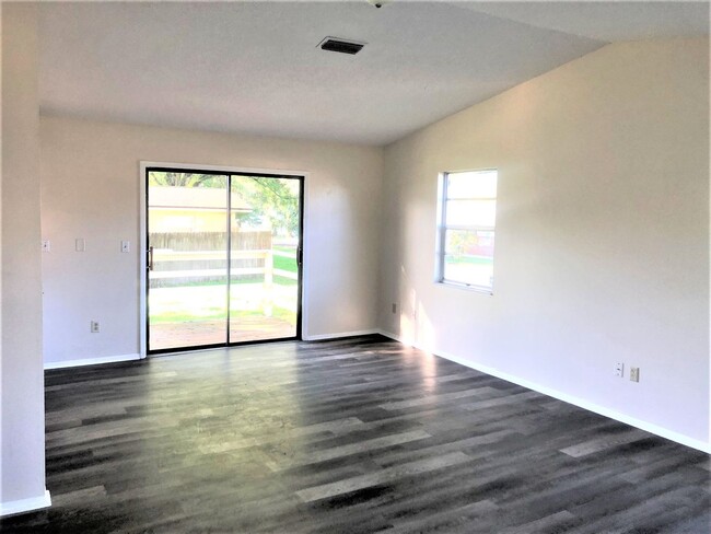 property at 33146 Jamette Rd