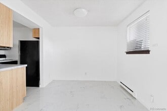 214 S Ingalls St, Unit 1 in Lakewood, CO - Building Photo - Building Photo