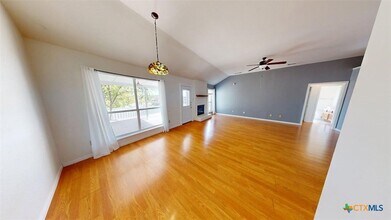 411 Tomahawk Dr in Harker Heights, TX - Foto de edificio - Building Photo