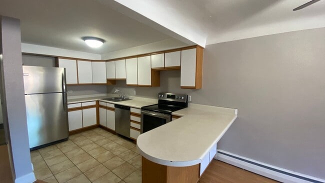 2295 E Asbury Ave in Denver, CO - Building Photo - Building Photo