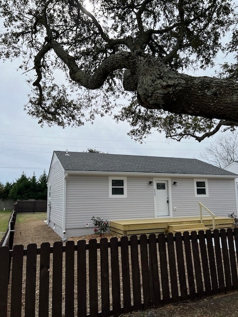 2405 Fisher St in Morehead City, NC - Building Photo - Building Photo