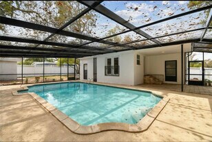 7405 N Howard Ave in Tampa, FL - Building Photo