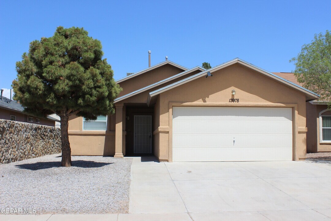13978 Vaquero Rock Dr in El Paso, TX - Building Photo
