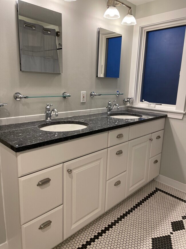 2 West St Rentals in Natick, MA