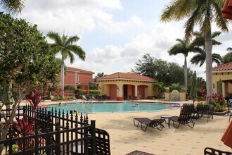 20241 Estero Gardens Cir, Unit 102 in Estero, FL - Building Photo - Building Photo