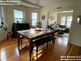 104 Princeton St in Medford, MA - Building Photo