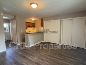6134 Hillside Ave in Indianapolis, IN - Building Photo - Building Photo