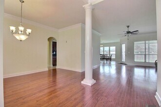 20357 Chaumont Ave in Baton Rouge, LA - Foto de edificio - Building Photo