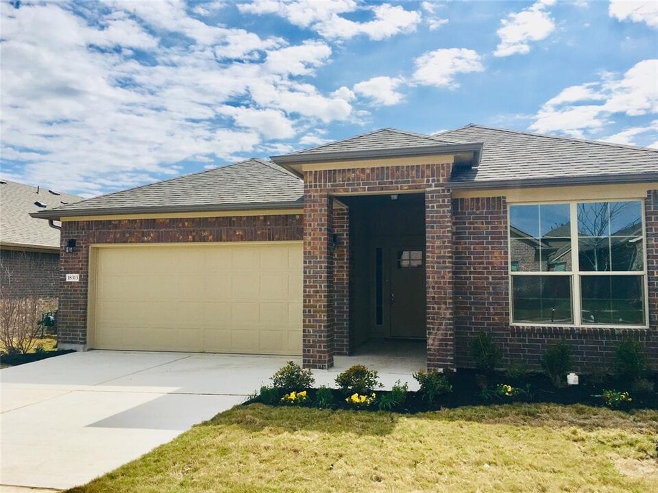 18313 Calasetta Dr in Pflugerville, TX - Building Photo
