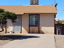 1316 S Sandburg Dr, Unit 1316 Sandburg Drive in Deming, NM - Building Photo