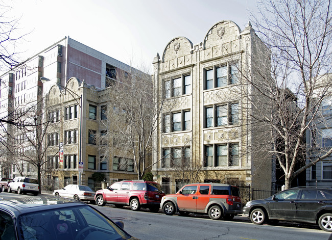 Glengarry East in Chicago, IL - Building Photo - Building Photo