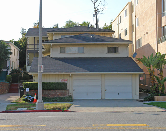 2115-2119 S Beverly Glen Blvd in Los Angeles, CA - Building Photo - Building Photo