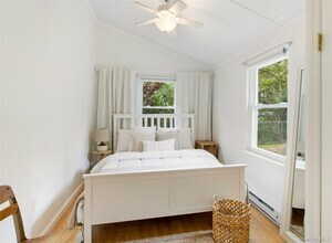 61 Squires Ave in East Quogue, NY - Building Photo - Building Photo