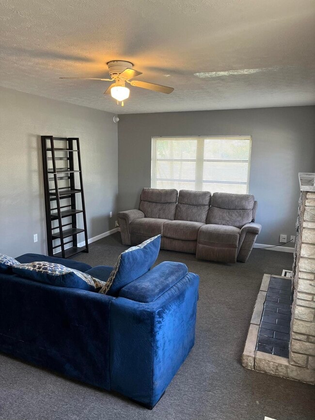 3006 N 25th St in Fort Pierce, FL - Building Photo - Building Photo