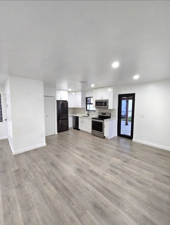 1815 SW 67th Ct in Miami, FL - Building Photo - Building Photo