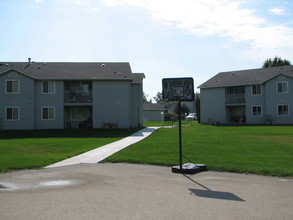 Brentwood Apartments in Boise, ID - Building Photo - Building Photo