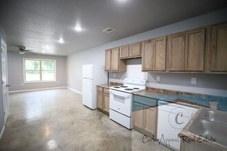 220 Paula Ave in Trumann, AR - Building Photo - Building Photo