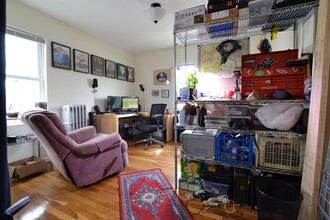 216 Arlington St, Unit 2 in Watertown, MA - Building Photo - Building Photo