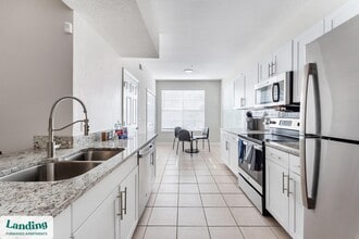 2801 Biltmore Park Dr, Unit 04-107 in Orlando, FL - Foto de edificio - Building Photo