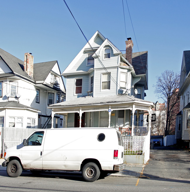 170 Hawthorne Ave in Yonkers, NY - Foto de edificio - Building Photo