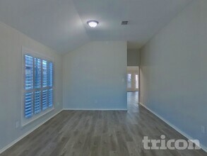 4703 Topaz Ln in Granbury, TX - Foto de edificio - Building Photo