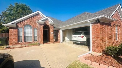 4401 Lone Rock Ct in Plano, TX - Building Photo - Building Photo