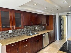 210 174th St in Sunny Isles Beach, FL - Building Photo