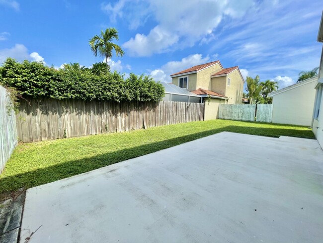 9541 Islamorada Terrace in Boca Raton, FL - Foto de edificio - Building Photo