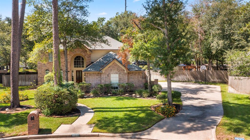 6622 Barronton Dr in Spring, TX - Foto de edificio