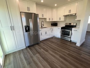 11464 W Larch Rd in Tracy, CA - Building Photo - Building Photo