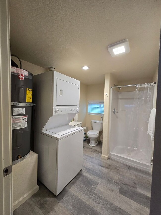 398 Schindler St in Clearlake Oaks, CA - Building Photo - Building Photo