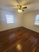 61 Paris St in Cookeville, TN - Foto de edificio - Building Photo