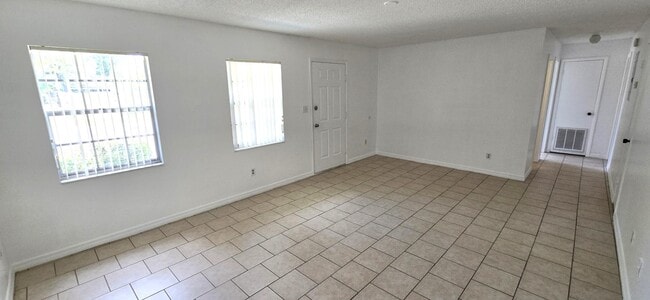 126 Fiesta Dr in Kissimmee, FL - Building Photo - Building Photo