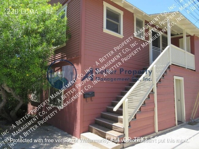 230 Loma Ave in Long Beach, CA - Building Photo - Building Photo