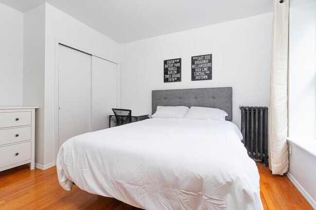 322 E 93rd St in New York, NY - Building Photo - Building Photo