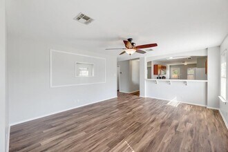 207 Lombard Dr in Leander, TX - Building Photo - Building Photo