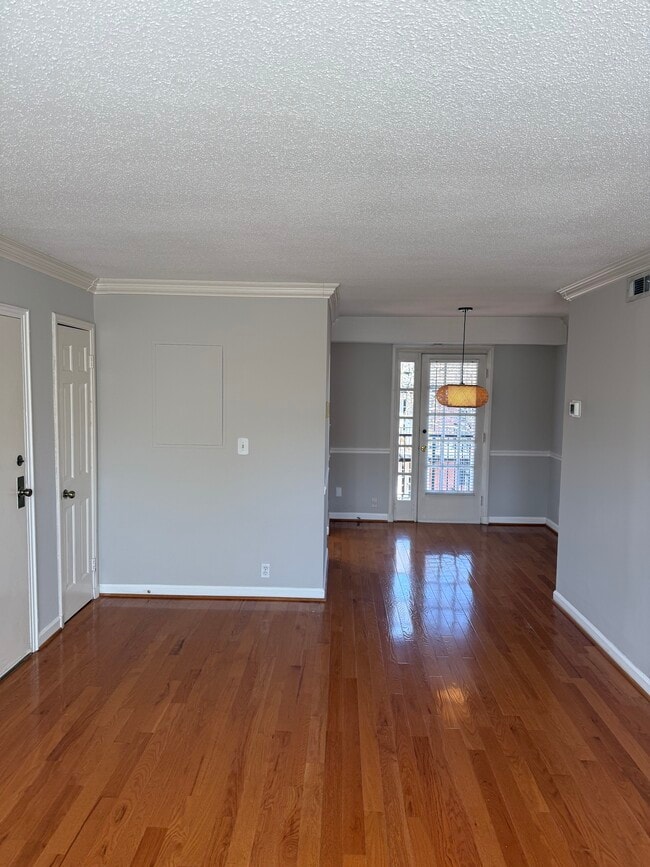 4724 29th St S, Unit B2 in Arlington, VA - Foto de edificio - Building Photo