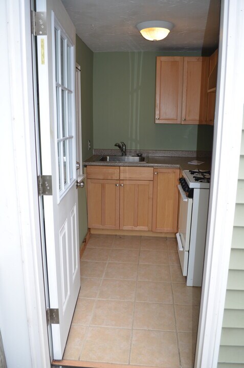 179 Union St, Unit #2 in Portsmouth, NH - Building Photo