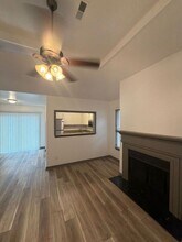 10500 Bay Pointe Ct in Louisville, KY - Foto de edificio - Building Photo