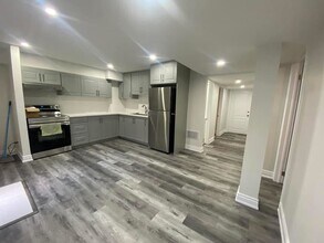 1125 Durno Crt in Milton, ON - Building Photo - Building Photo