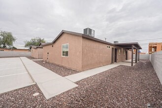 1921 S Walnut Ave in Yuma, AZ - Building Photo - Building Photo