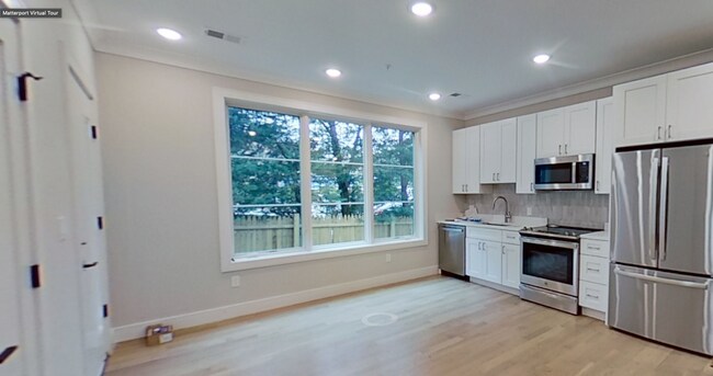 104 Warren St in Boston, MA - Foto de edificio - Building Photo