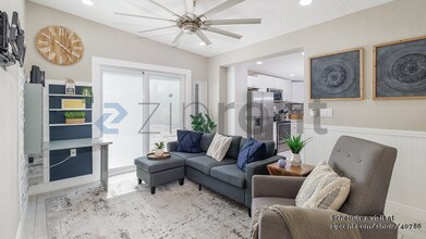 919 N Hastings St in Orlando, FL - Building Photo - Building Photo