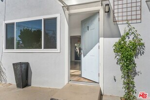 1937 22nd St in Santa Monica, CA - Building Photo