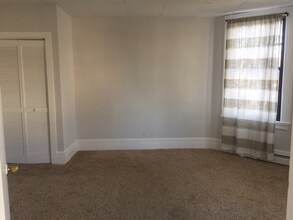 288 Montgomery St in Bloomfield, NJ - Building Photo - Building Photo