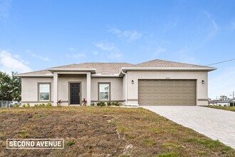 2822 NW 18th Ave in Cape Coral, FL - Building Photo - Building Photo